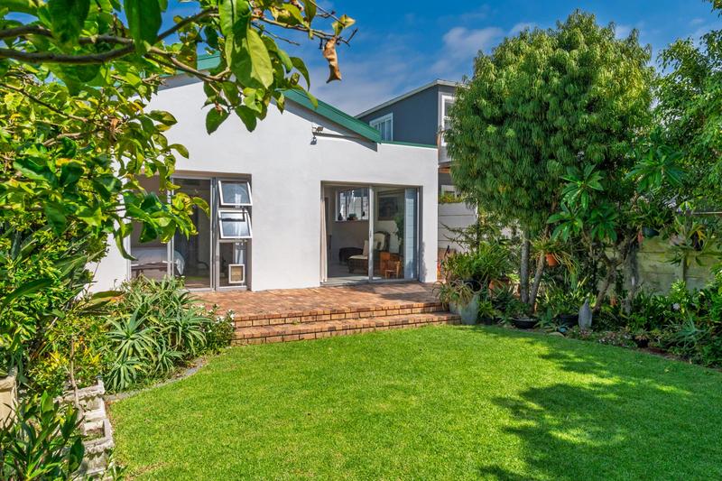 3 Bedroom Property for Sale in Harfield Village Western Cape